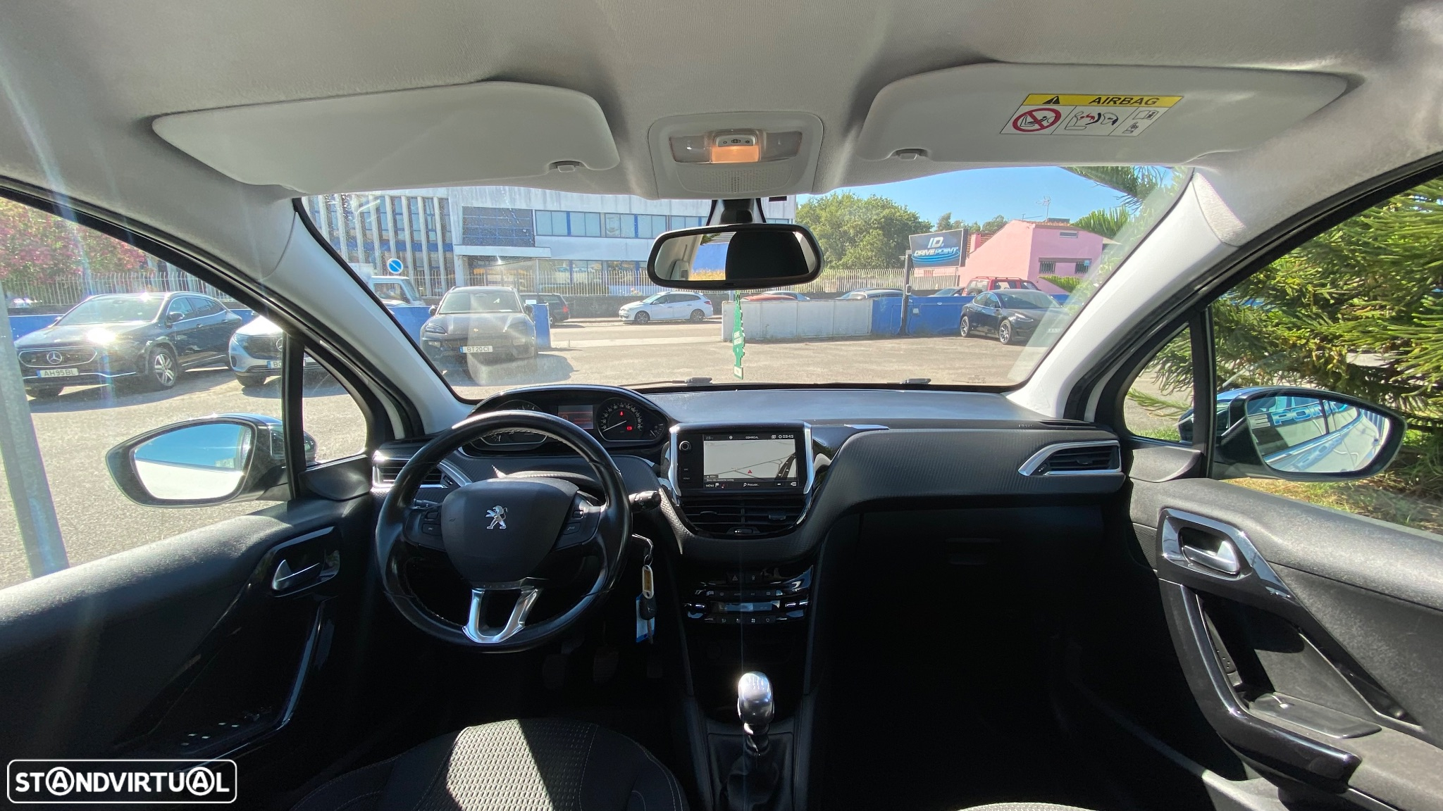 Peugeot 208 1.2 PureTech Allure - 22