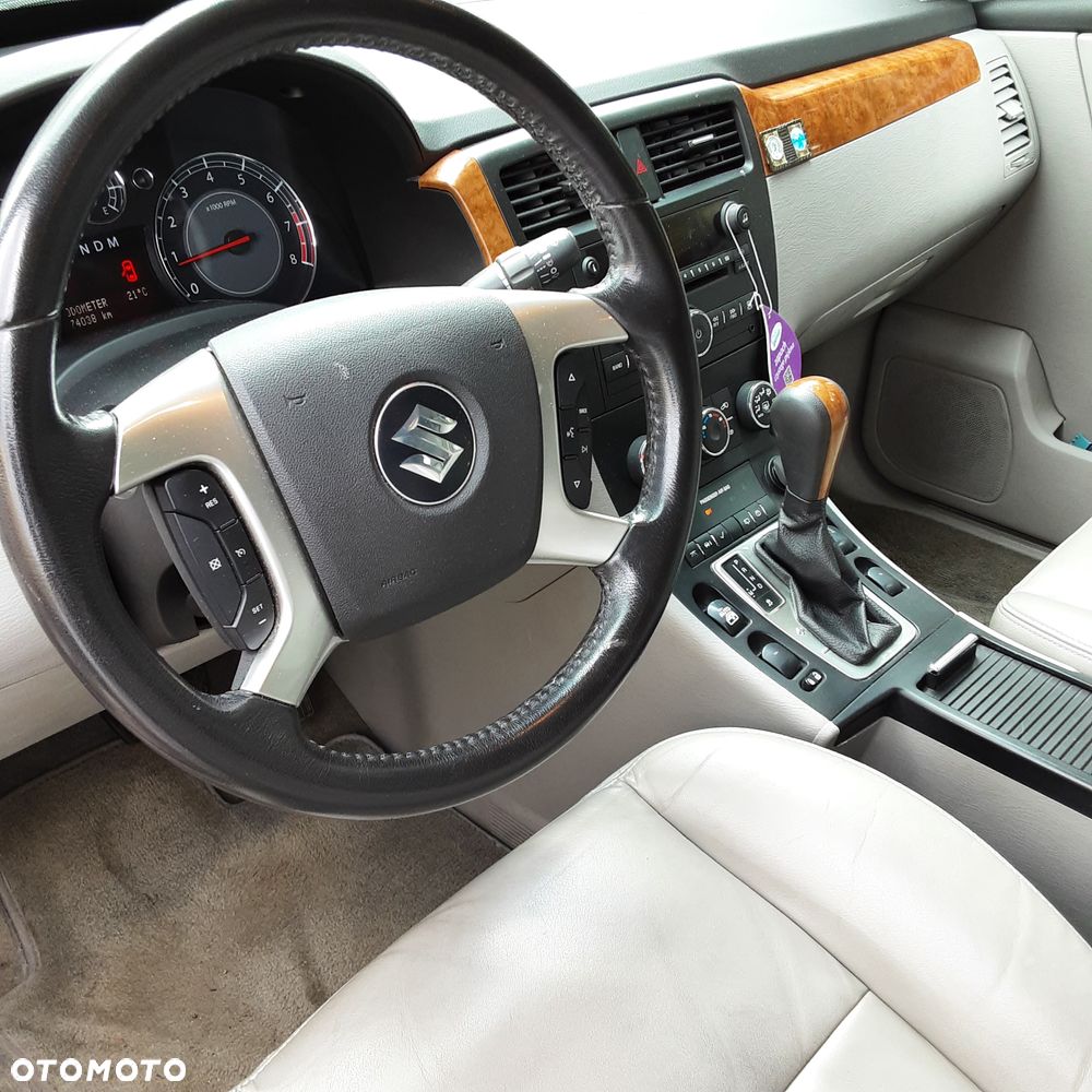 Suzuki XL7 3.6 V6 Luxury - 5