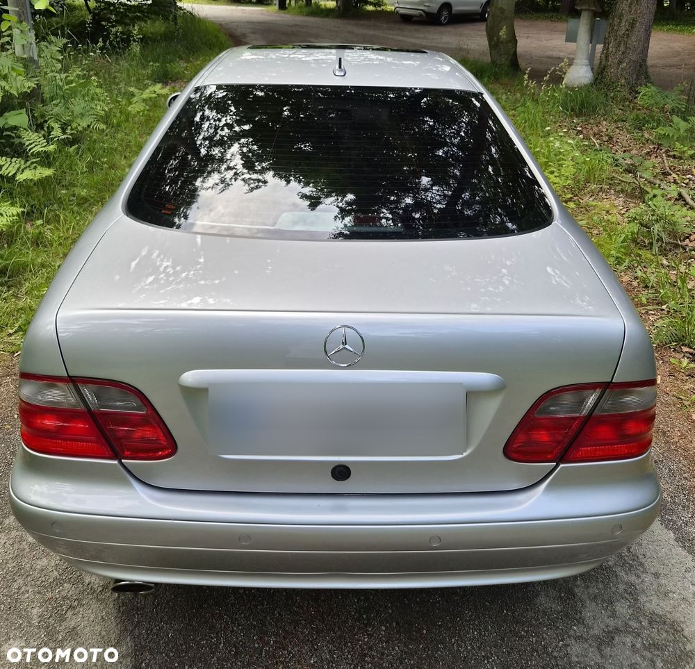 Mercedes-Benz CLK - 33
