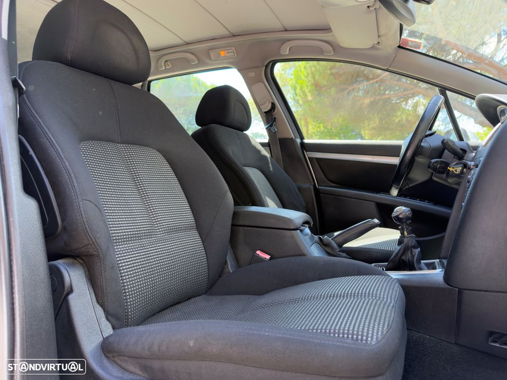 Peugeot 407 SW HDi 110 - 6