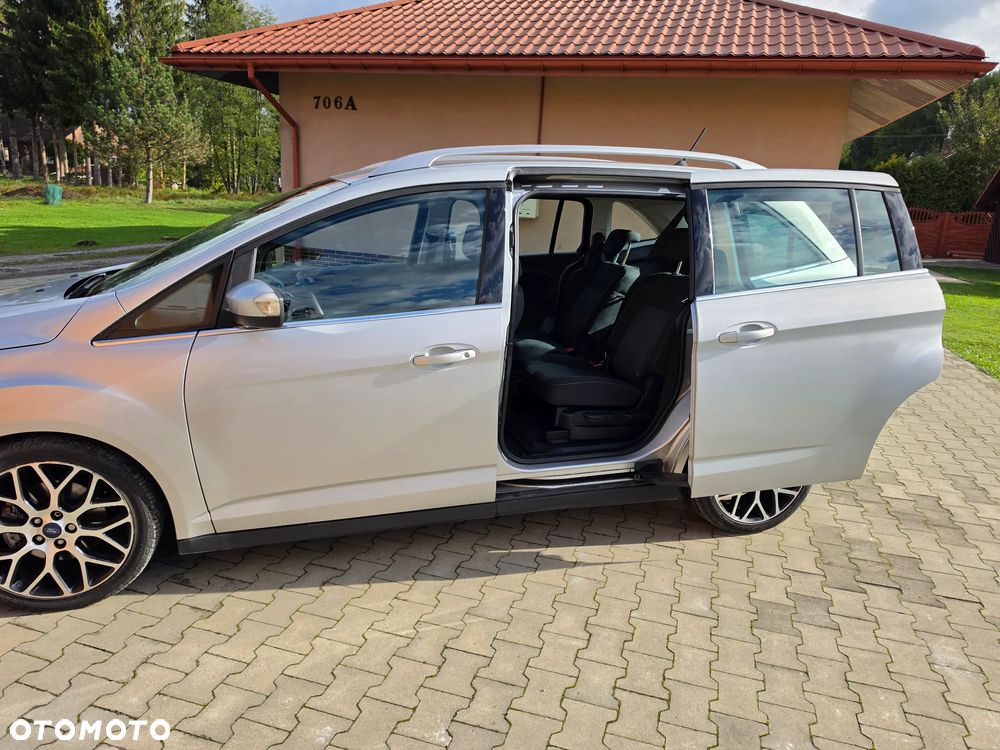 Ford Grand C-MAX - 13