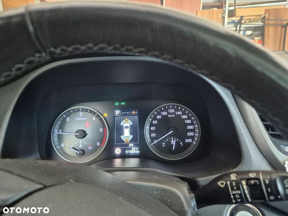 Hyundai Tucson 1.7 CRDI BlueDrive Premium 2WD DCT - 9