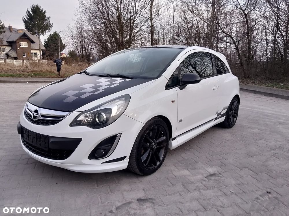 Opel Corsa 1.6 Turbo Color Race - 1