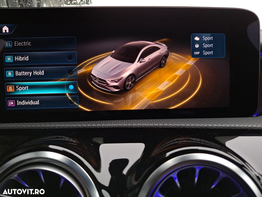 Mercedes-Benz CLA - 23