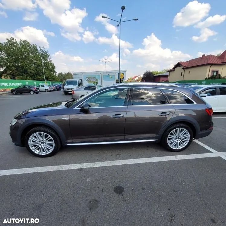 Audi A4 Allroad quattro 2.0 TDI S tronic - 5