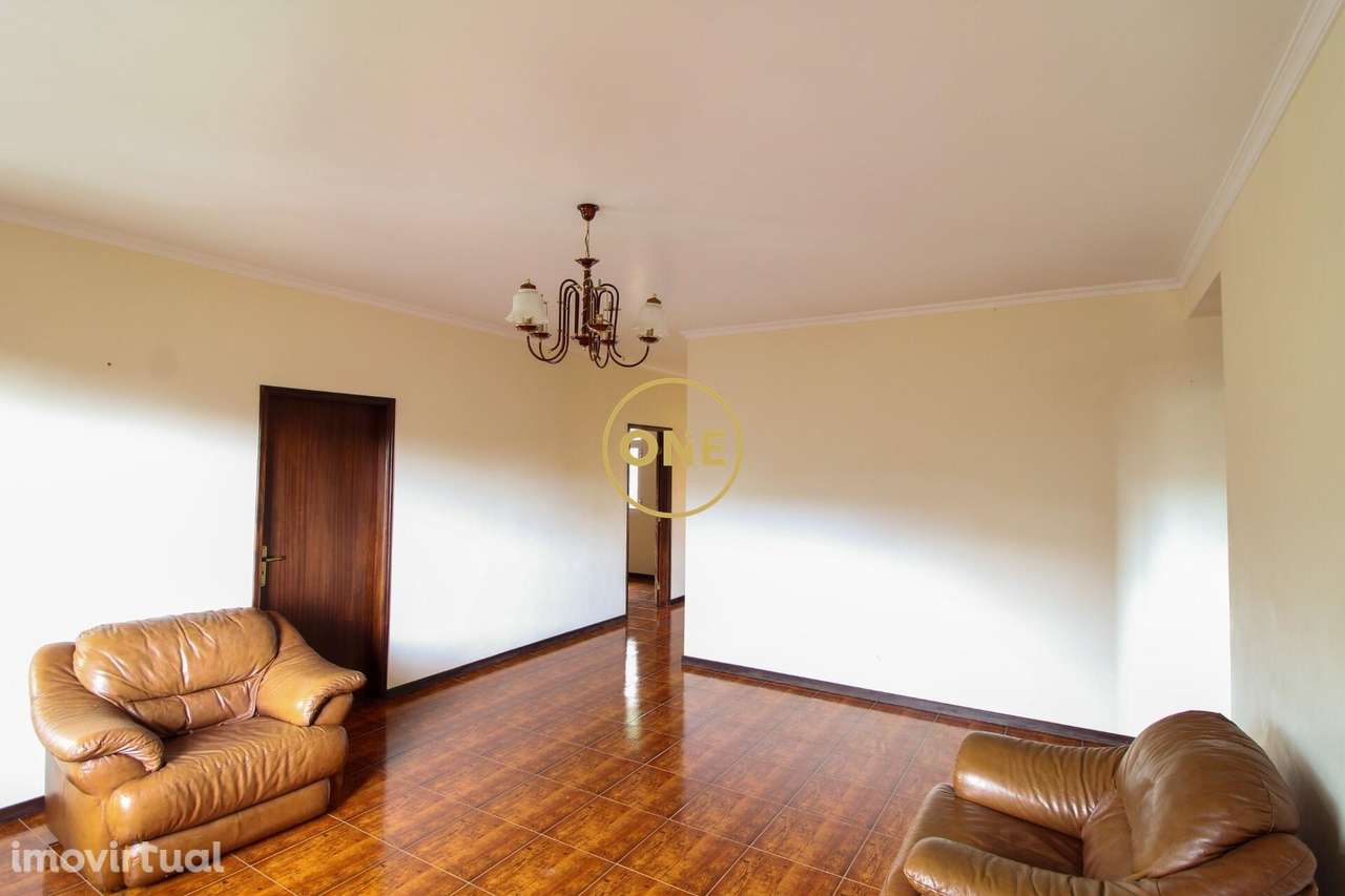 Moradia T4 - Grande imagem: 4/23