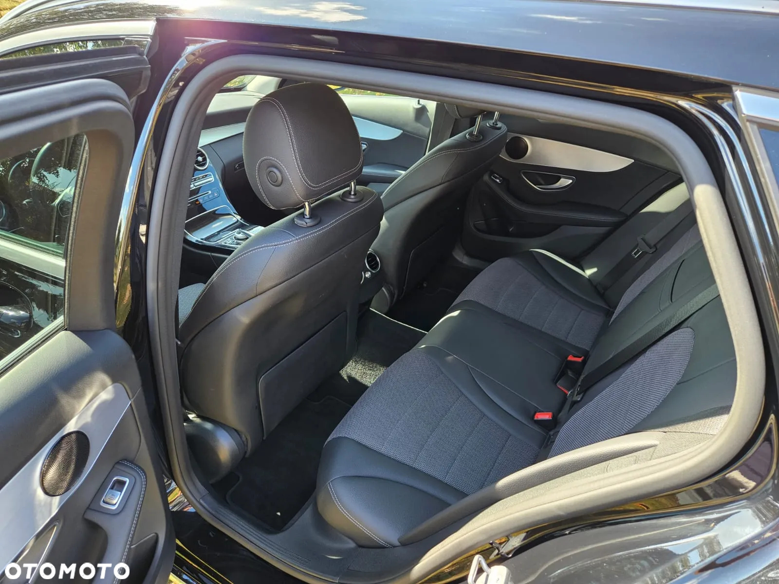 Mercedes-Benz Klasa C 250 d 4-Matic 9G-TRONIC - 14