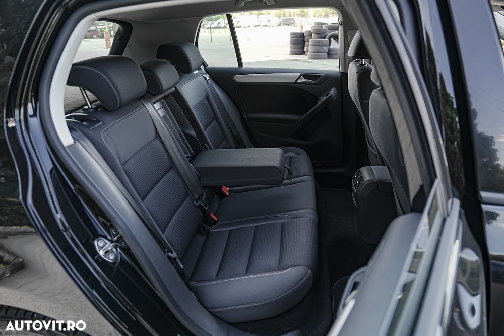Volkswagen Golf 1.4 TSI BlueMotion Technology DSG Comfortline - 8