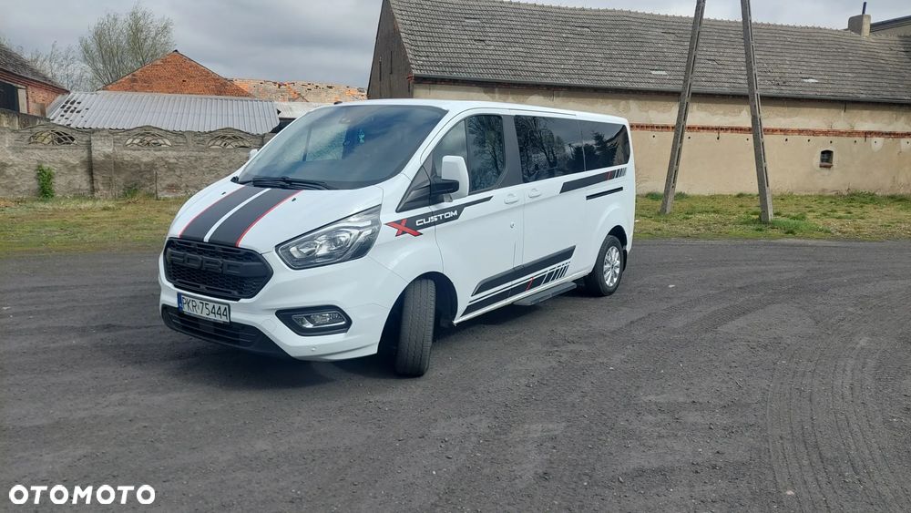 Ford Tourneo Custom - 4