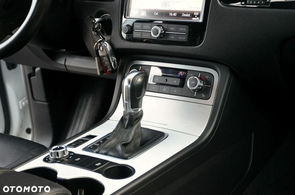 Volkswagen Touareg - 27