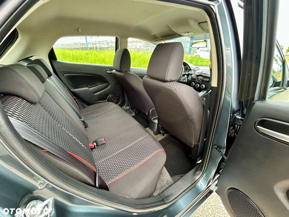 Mazda 2 - 32