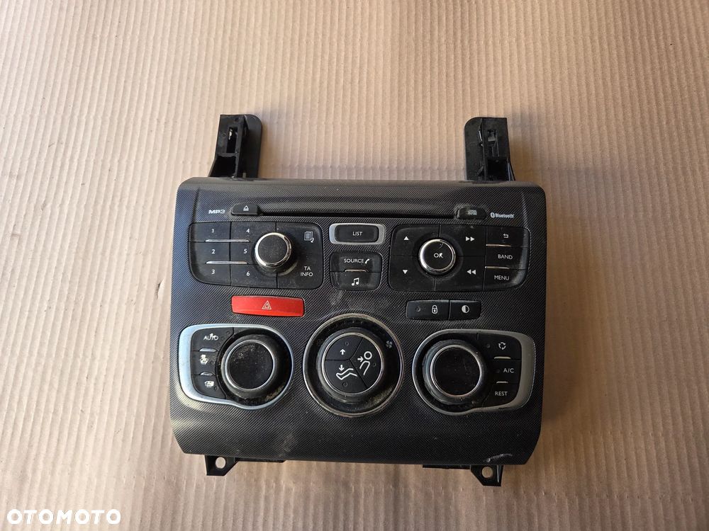Panel sterownia klimatyzacja radiem Citroen C4 II B7 - 1