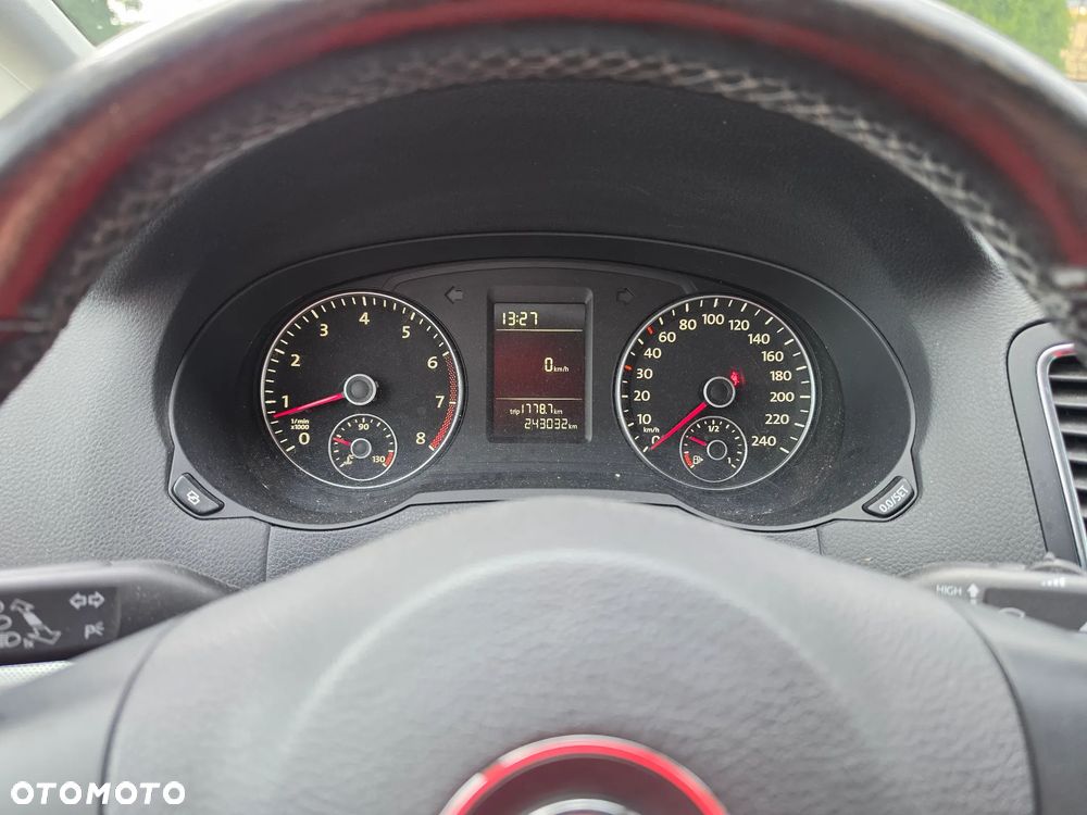 Volkswagen Sharan - 20