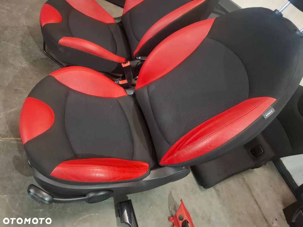 Fotele przód grzane tył boczki komplet Mini Cooper R56 2012 rok - 2