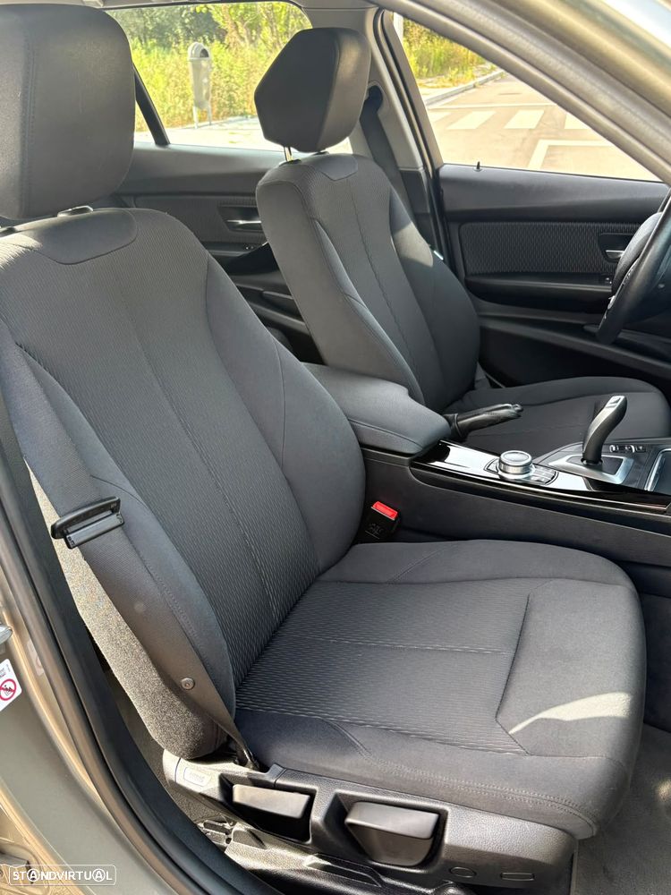 BMW 320 d Advantage Auto - 7