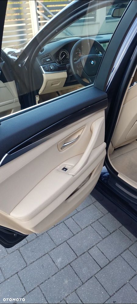 BMW Seria 5 520d - 12
