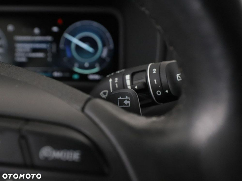 Hyundai Kona Select - 32