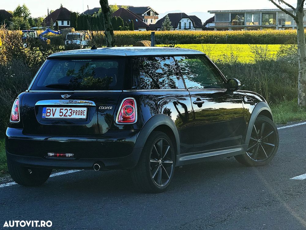 Mini Cooper Coupe - 4