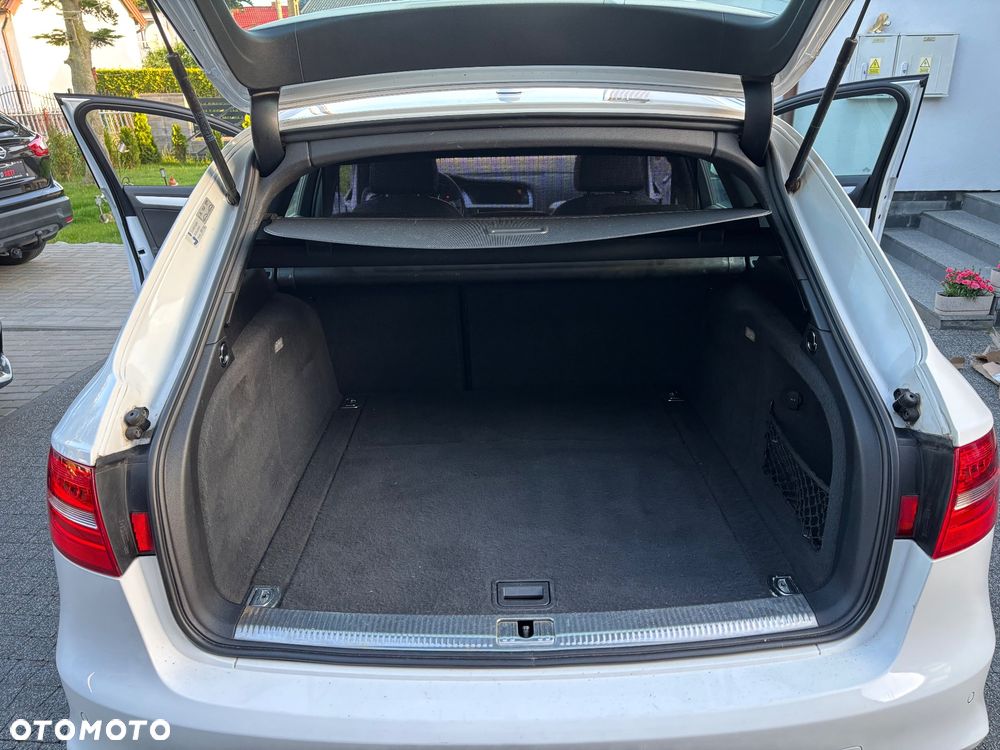 Audi A4 Avant 1.8 TFSI S line Sportpaket - 13