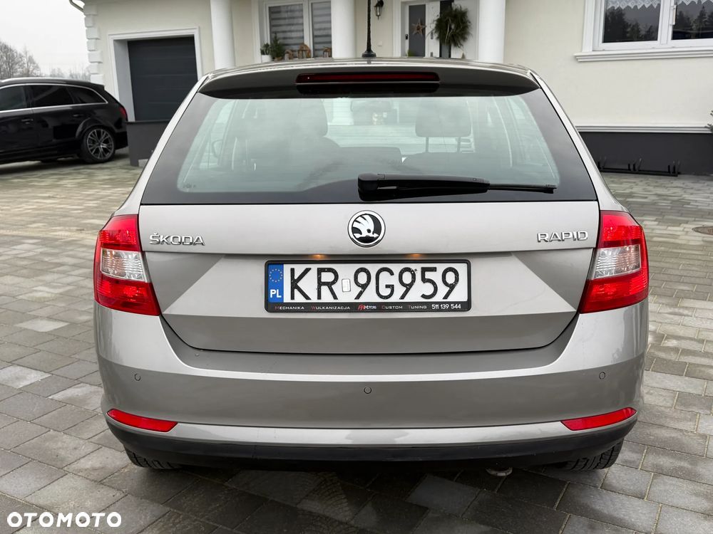 Skoda RAPID Spb 1.2 TSI Style - 22