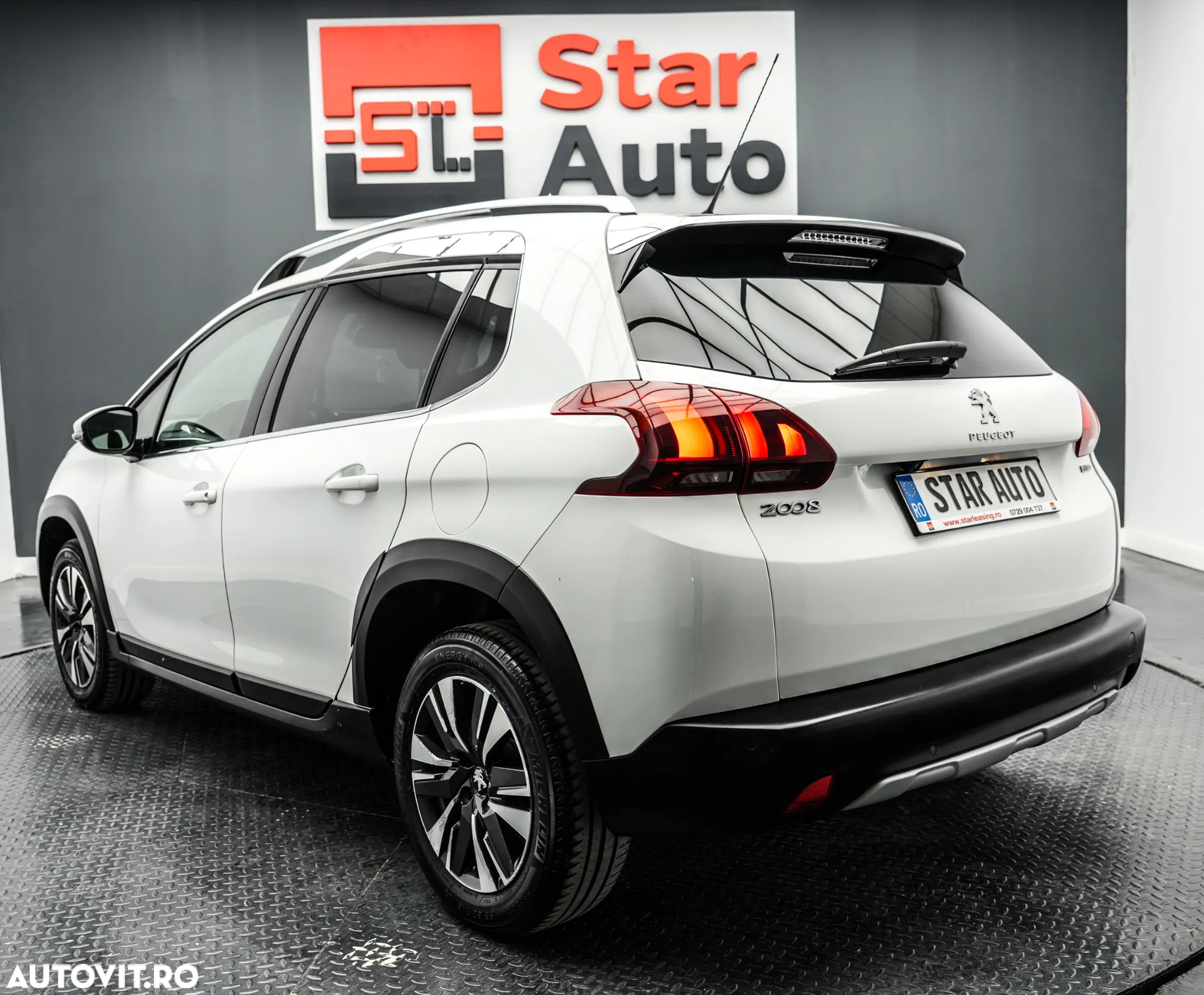 Peugeot 2008 1.2 PureTech Turbo EAT6 S&S Allure - 5