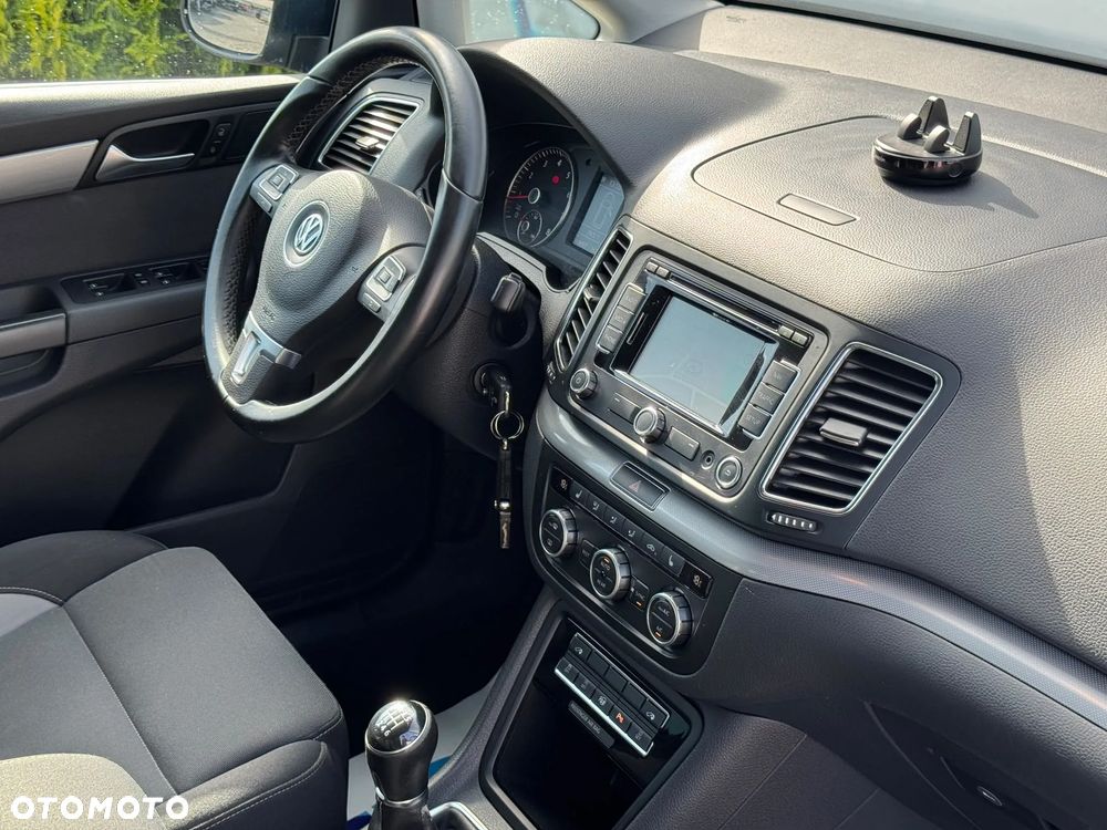 Volkswagen Sharan - 37