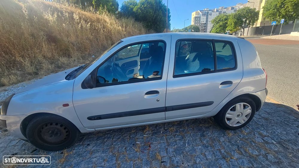 Renault Clio 1.5 dCi Expression - 1