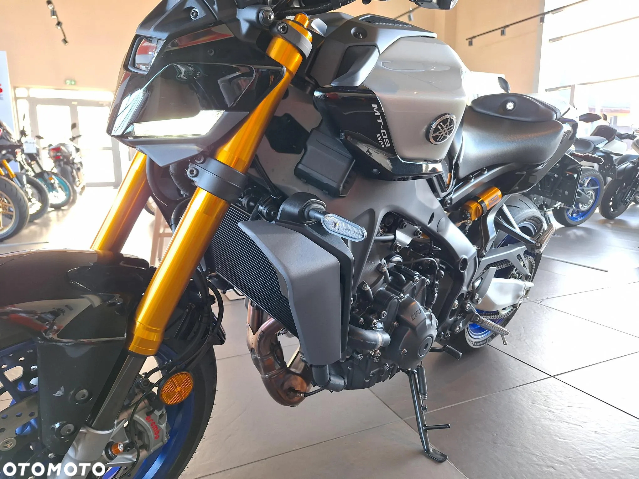 Yamaha MT - 8