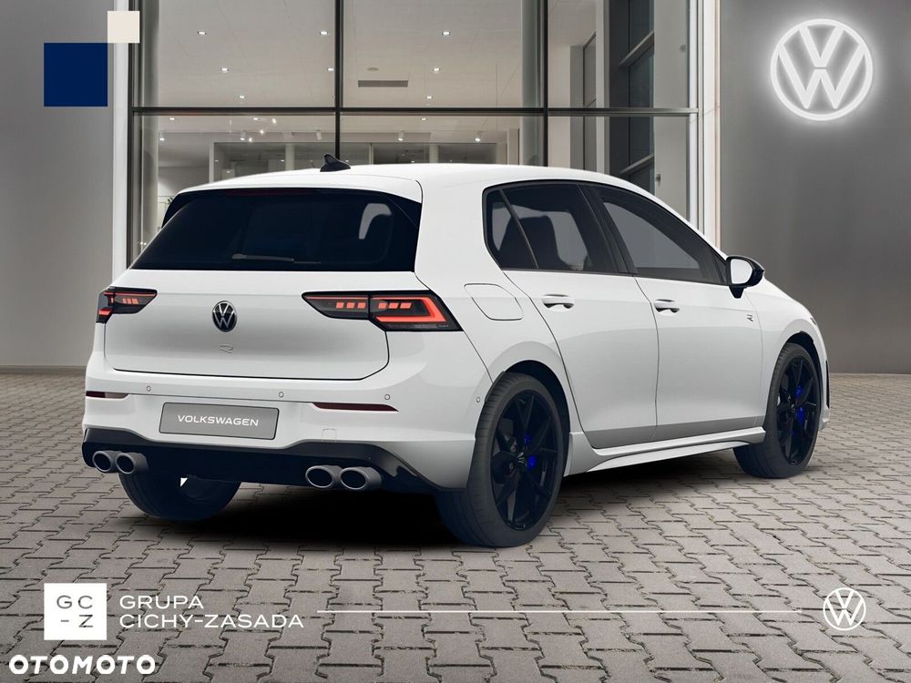 Volkswagen Golf - 6
