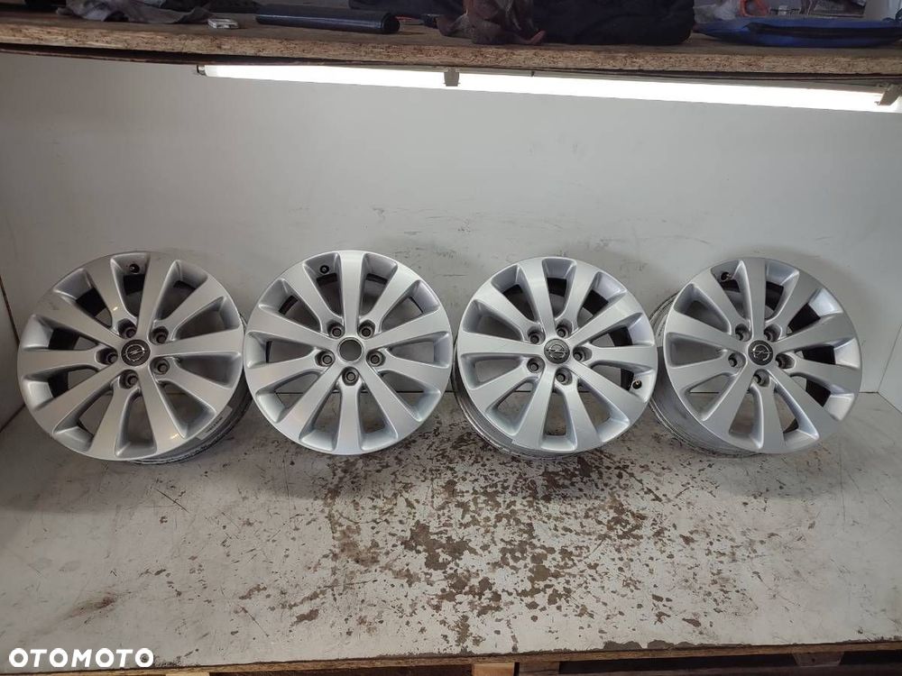 FELGI ALUMINIOWE KOMPLET 17" 5X120 7J CENTR 71 ET 44 - 1