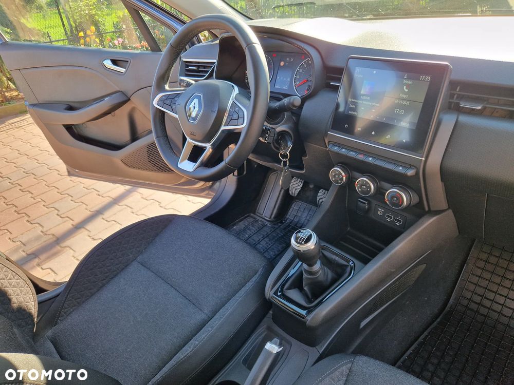 Renault Clio - 26