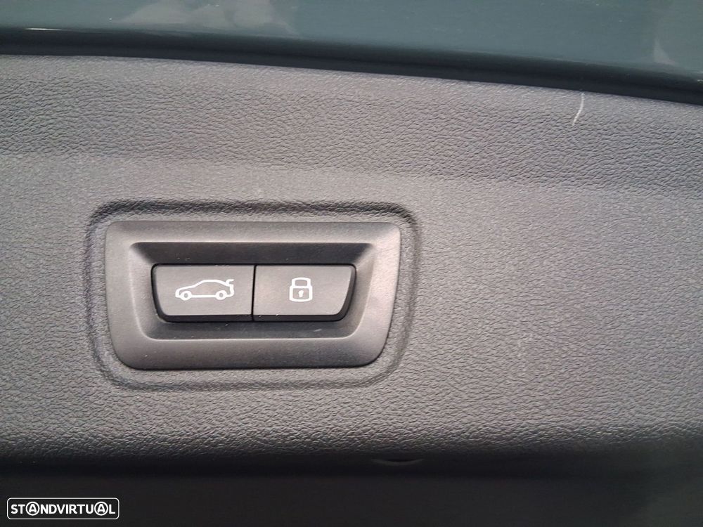 BMW i4 eDrive35 Edição Desportiva M - 29