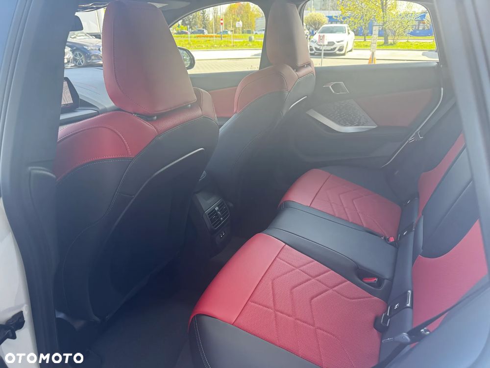 BMW Seria 2 220i mHEV - 10