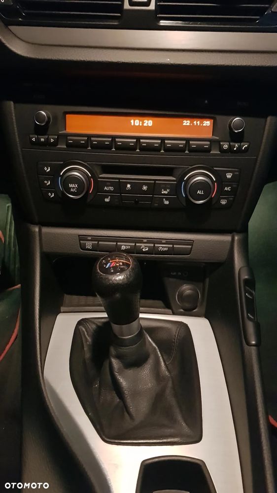 BMW X1 xDrive18d - 10