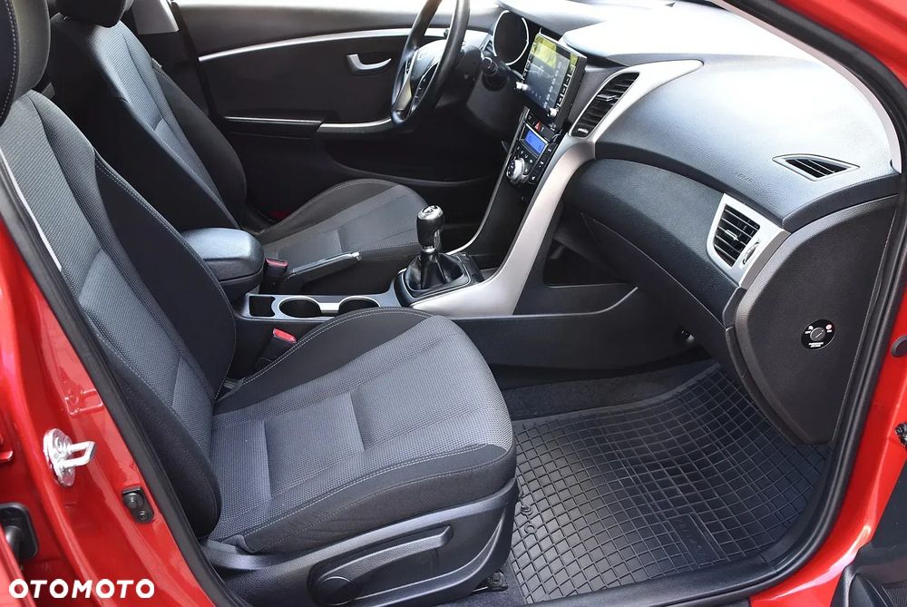 Hyundai i30 - 38