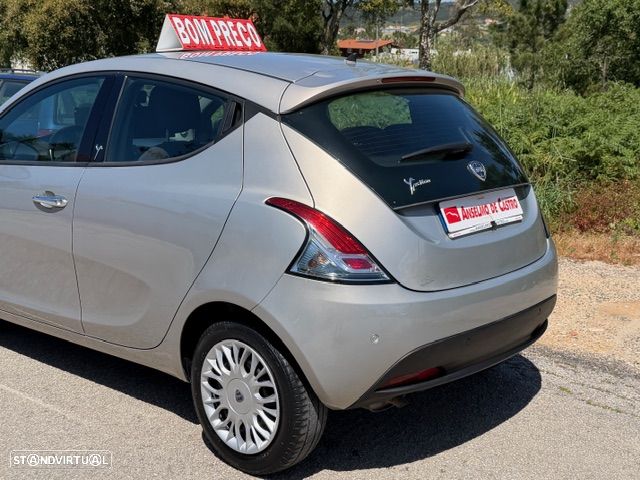 Lancia Ypsilon 1.2 8v Platinum - 6