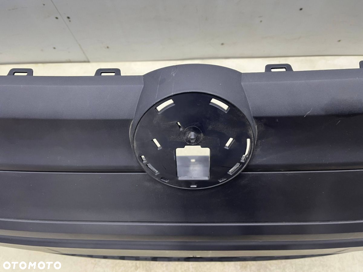 Zderzak przedni VW Caddy 4 IV 5 V 20r.- przód 2K7807221 - 7