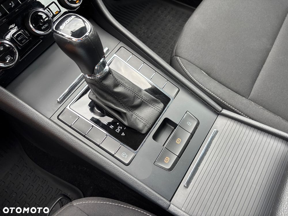 Skoda Superb - 34