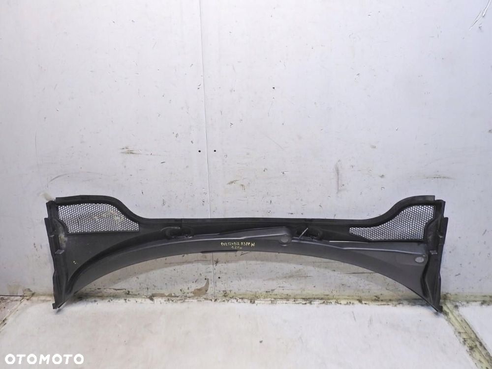 PODSZYBIE AUDI A3 8P 8P1819415C - 4