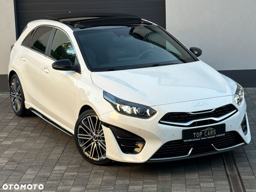 Kia Ceed - 14