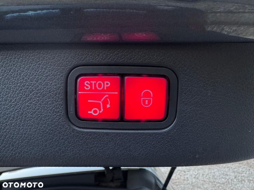 Mercedes-Benz Klasa C - 30