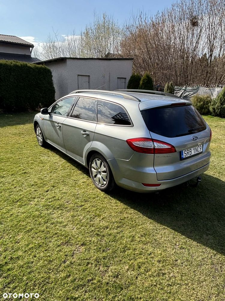 Ford Mondeo 2.0 TDCi ECOnetic Ambiente - 13