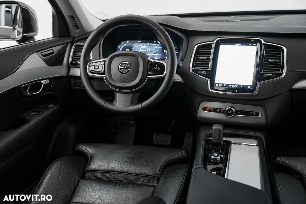 Volvo XC 90 B5 D AWD Plus Bright - 19