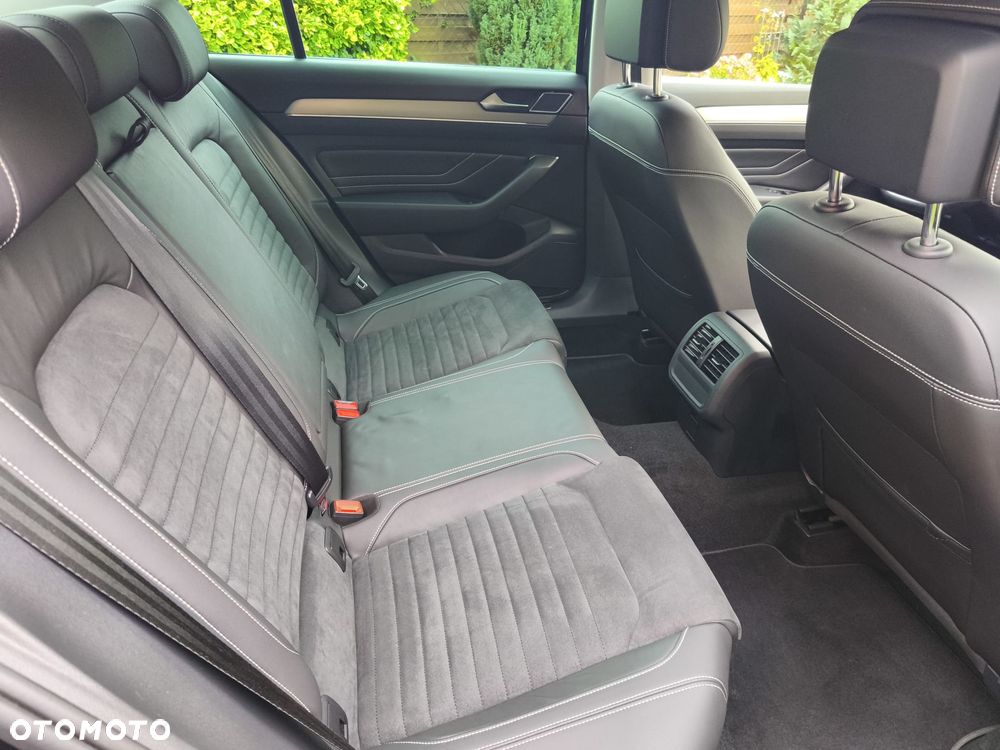 Volkswagen Passat 2.0 TSI Elegance DSG - 26