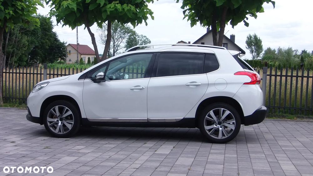 Peugeot 2008 1.6 e-HDi Allure S&S - 3