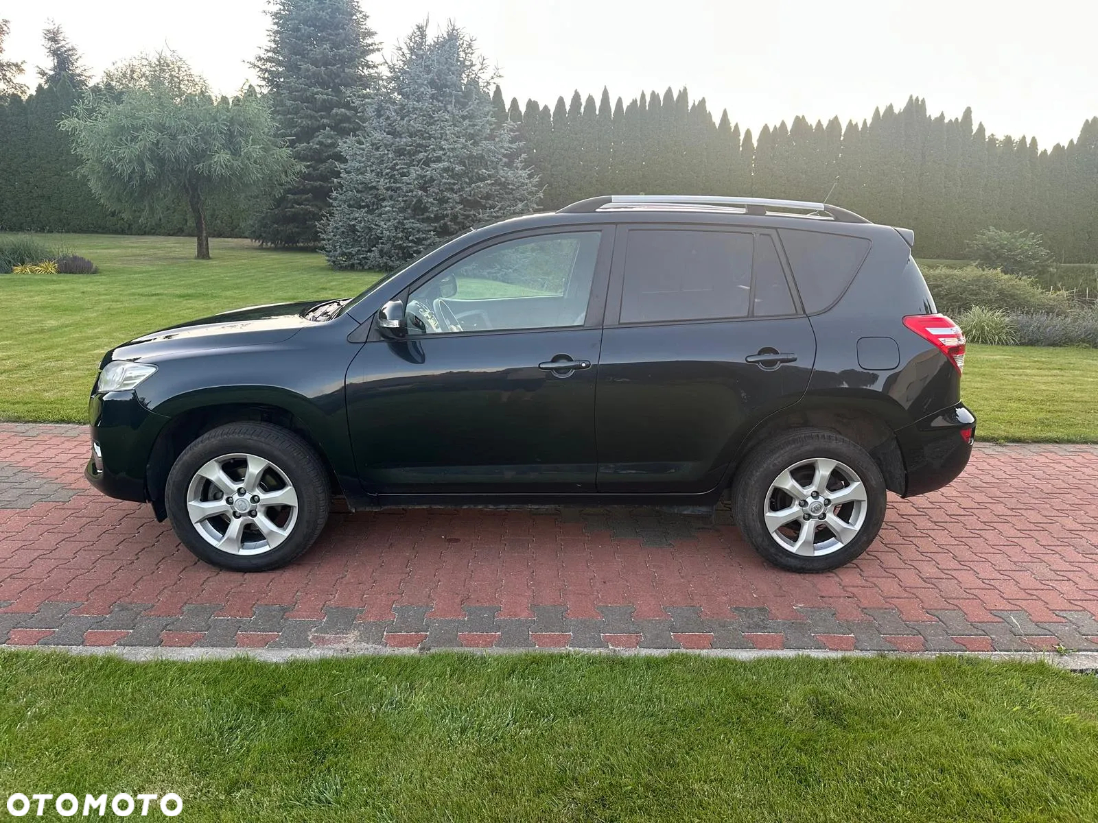 Toyota RAV4 2.2 D-4D 4x4 Executive - 3