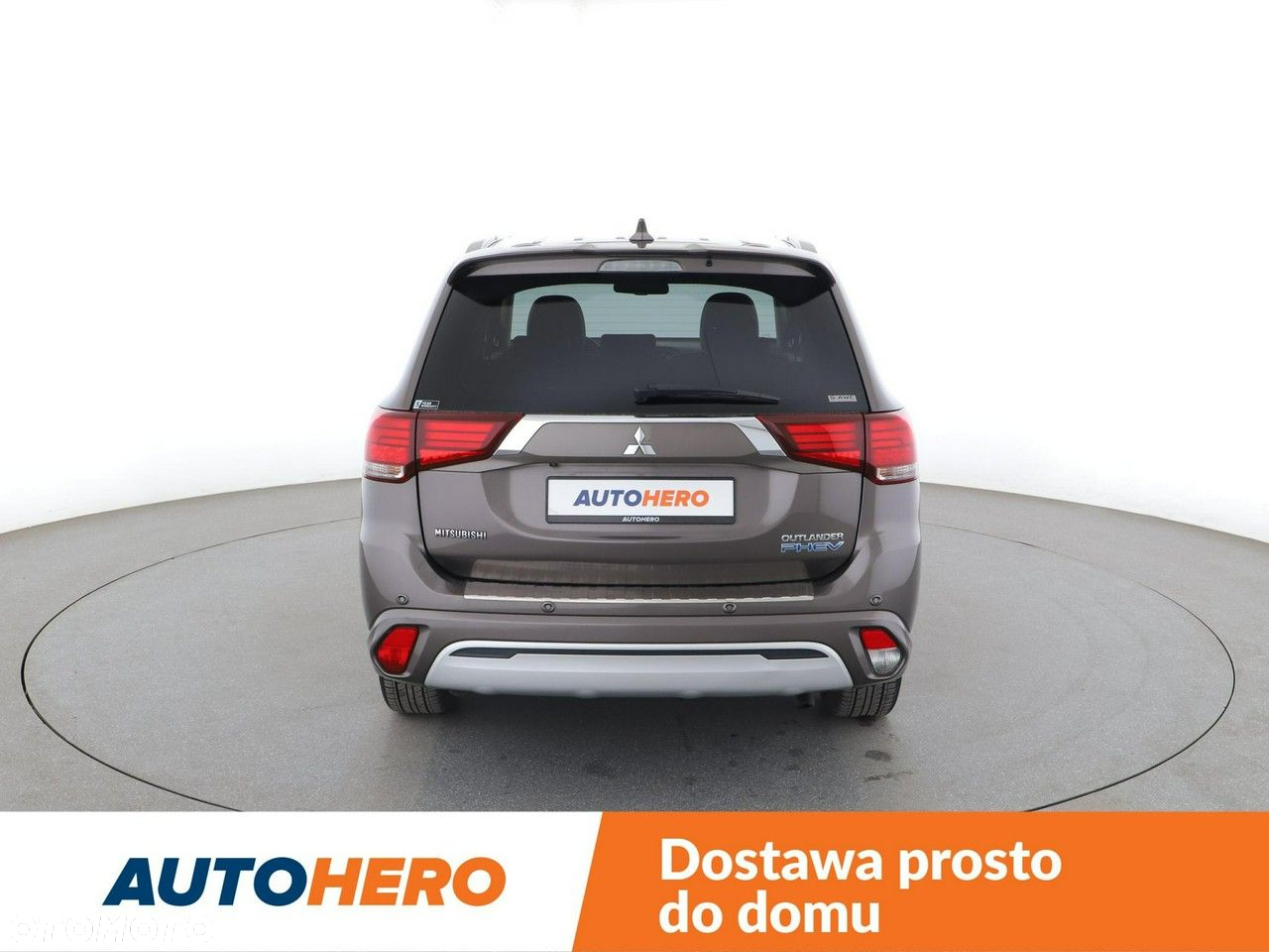 Mitsubishi Outlander 2.4 4WD Plug-In Hybrid - 6
