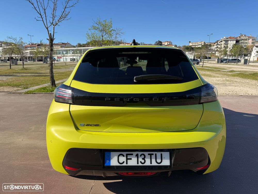 Peugeot e-208 50 kWh Allure - 6