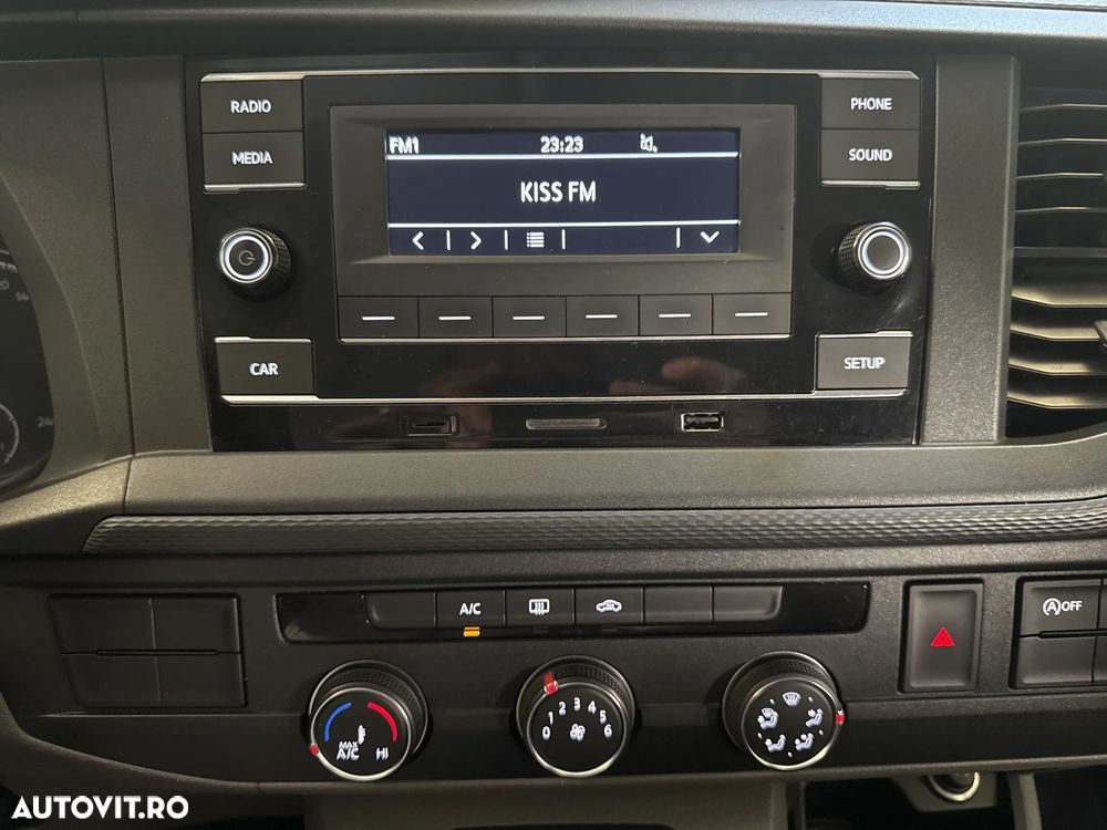 Volkswagen Transporter - 19