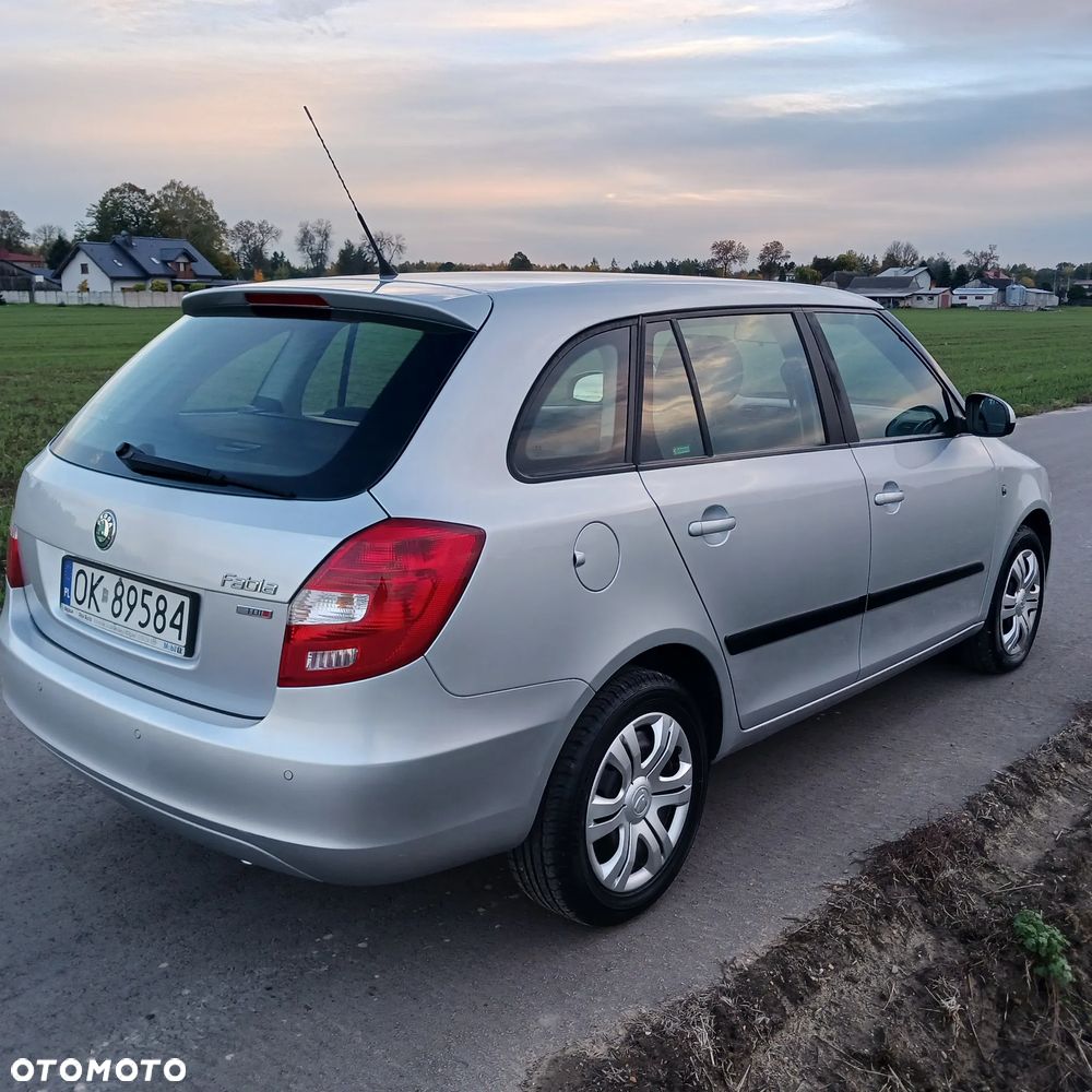 Skoda Fabia 2013 photo 5